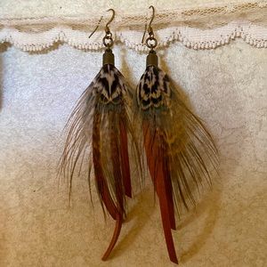 Beautiful boho/western earrings.